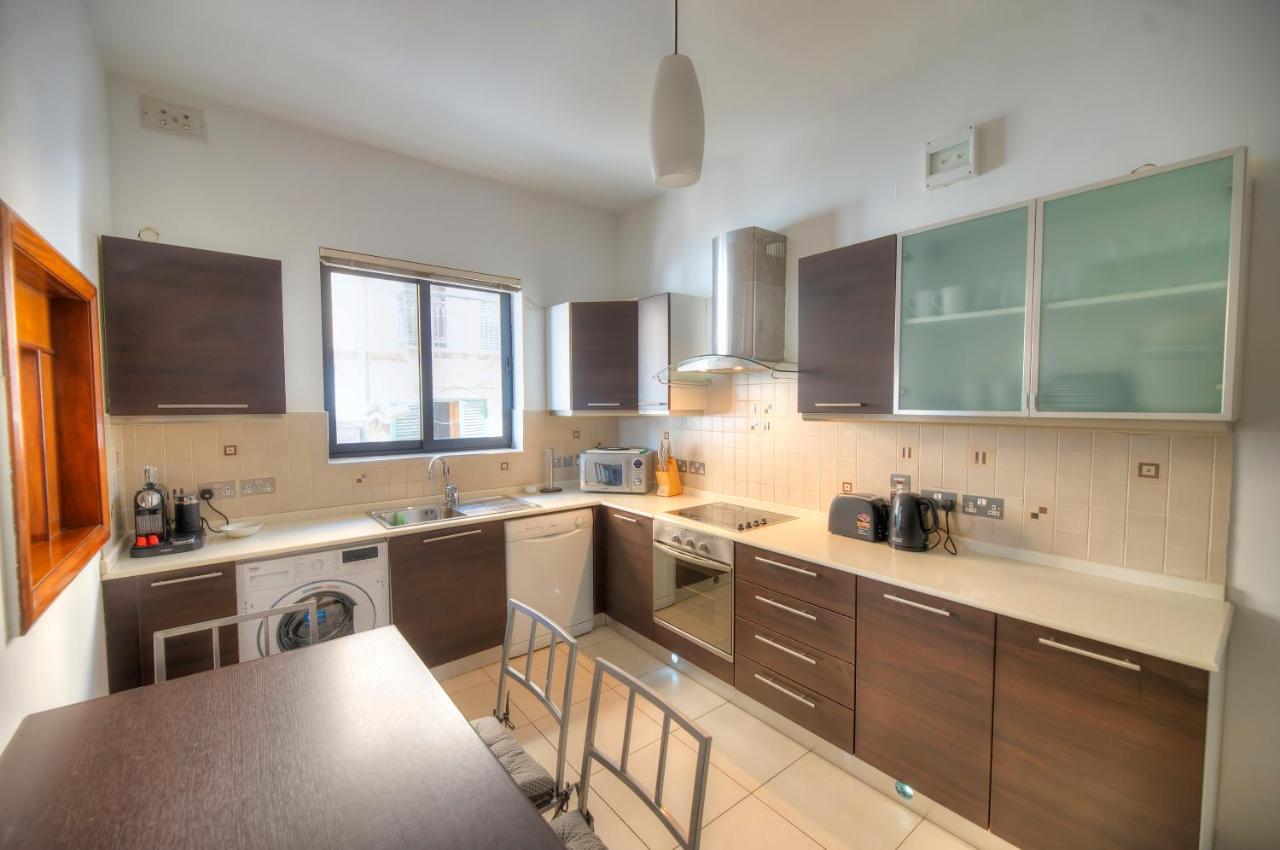 Enormous 3Bedrooms Seafront With Balcony Pdeh1-1 Sliema Ngoại thất bức ảnh